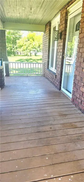 801 W 1st ST, Pittsburg, KS 66762