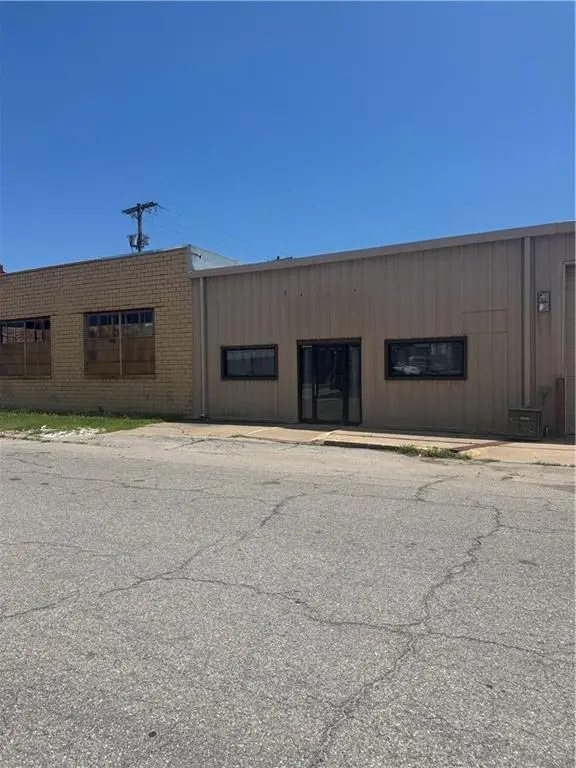 104 E 1st N/A, Pittsburg, KS 66762
