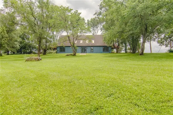 6301 E 285th ST, Freeman, MO 64746