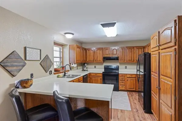 22670 W 246th ST, Paola, KS 66071