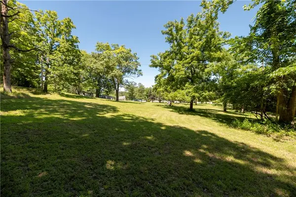 30293 Autumn RD, Gravois Mills, MO 65037