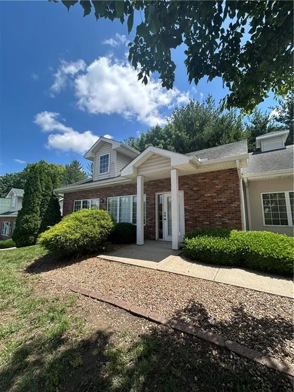 1600 NW Mock AVE, Blue Springs, MO 64015