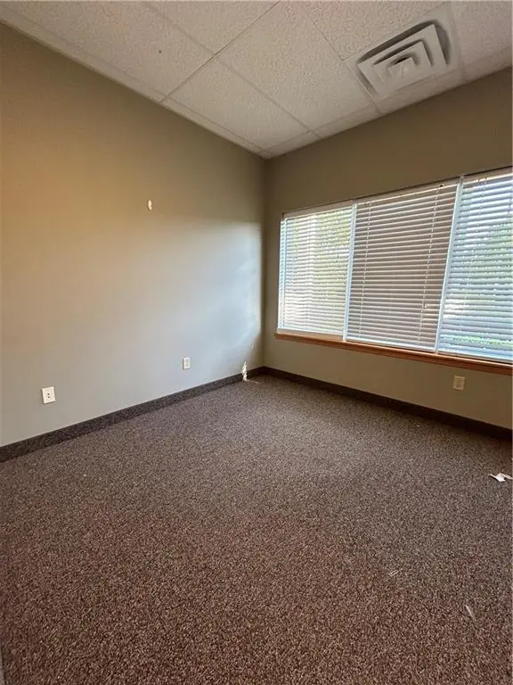 1600 NW Mock AVE, Blue Springs, MO 64015