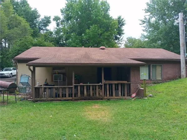 110 N Ditzler AVE, Independence, MO 64053