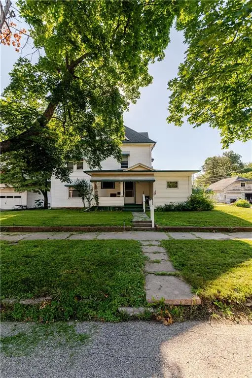 1230 1st AVE #E, Horton, KS 66439
