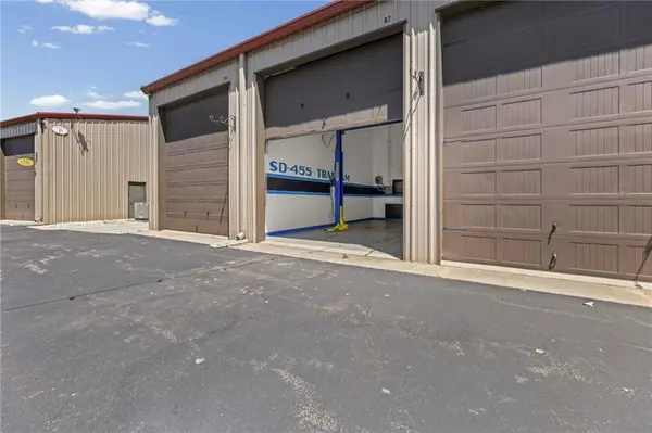 29230 W 83rd ST, De Soto, KS 66018