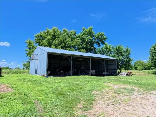 579 Hamilton RD, Pomona, KS 66076