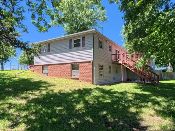 579 Hamilton RD, Pomona, KS 66076