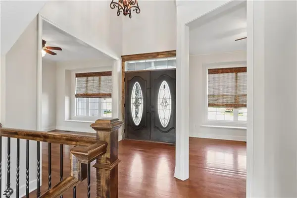20067 W 108th TER, Olathe, KS 66061