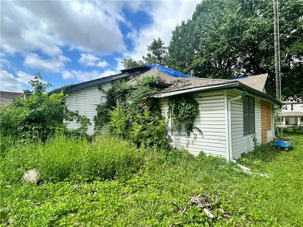617 N Houston ST, Adrian, MO 64720
