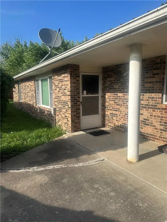 1099 NE 50 HWY, Knob Noster, MO 65336