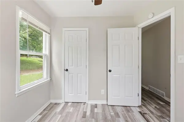 2402 N Liberty ST, Independence, MO 64050