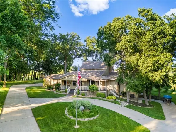 9200 NW 78th ST, Kansas City, MO 64152