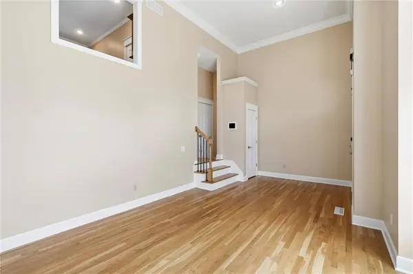 2911 Gentry Park Pkwy, North Kansas City, MO 64116