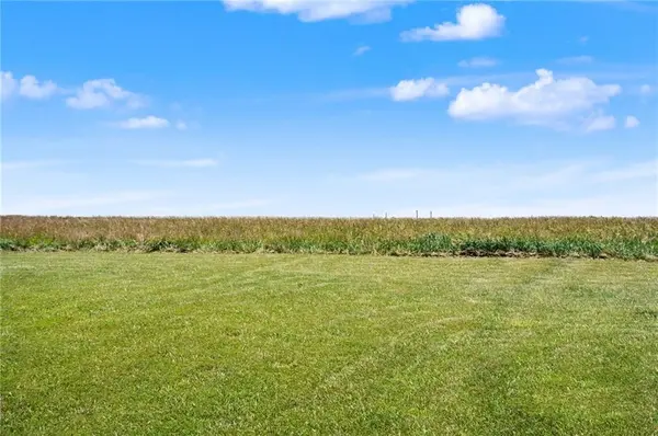 17846 270th RD, Whiting, KS 66552