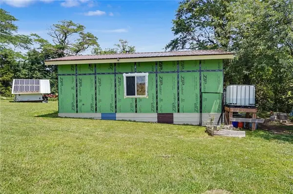 17846 270th RD, Whiting, KS 66552