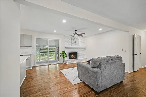 11123 Grand AVE, Kansas City, MO 64114