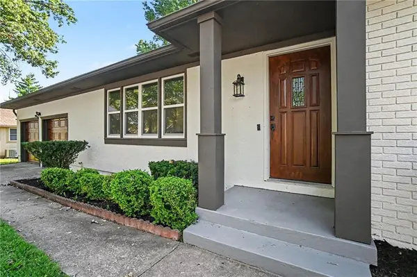11123 Grand AVE, Kansas City, MO 64114