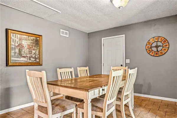 233 W 5th ST, Adrian, MO 64720
