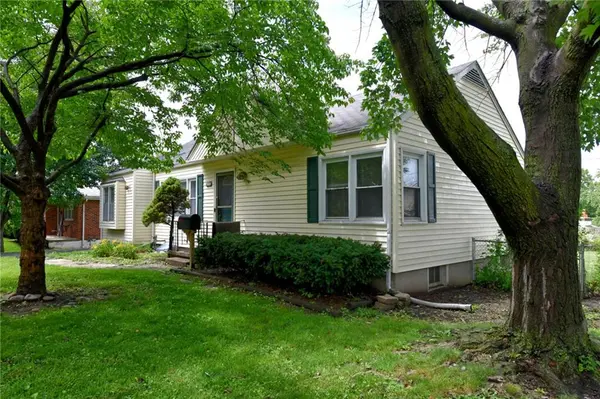 9604 E 32nd ST, Independence, MO 64052