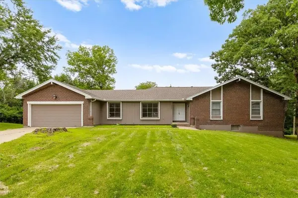 9905 Wayne AVE, Kansas City, MO 64131