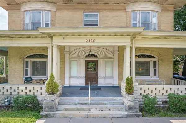 2120 Faraon ST, St Joseph, MO 64501
