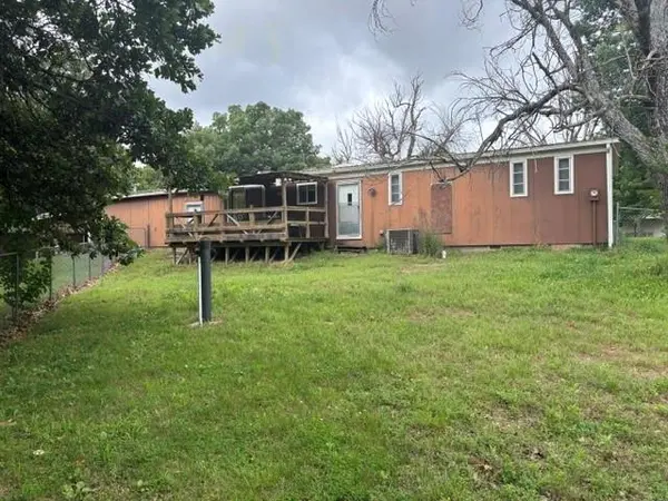 165 Lakeview DR, Toronto, KS 66777