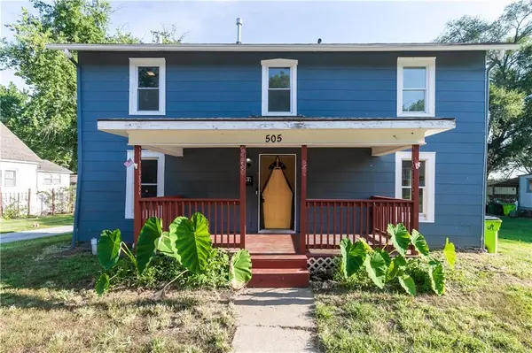 505 E Wall ST, Harrisonville, MO 64701