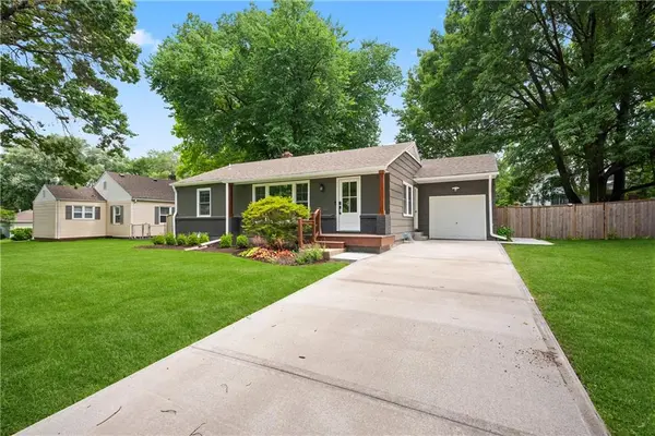 4607 W 59th ST, Fairway, KS 66205