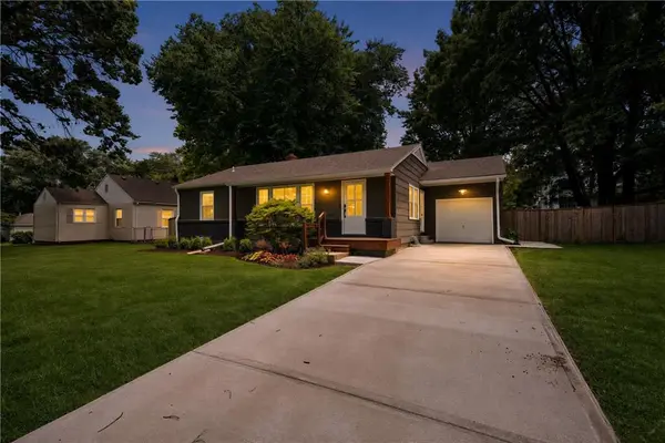 4607 W 59th ST, Fairway, KS 66205