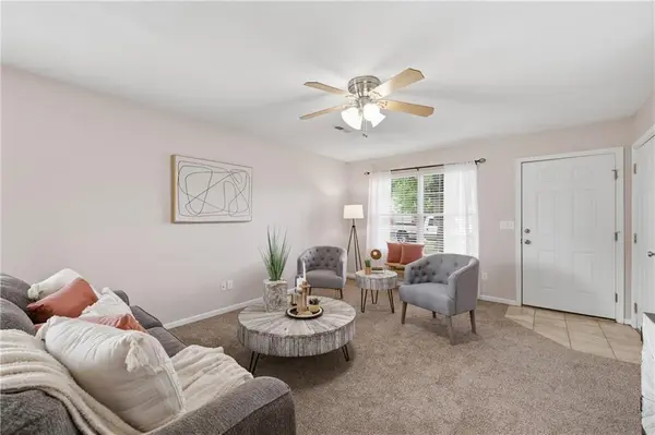 1019 Christie LN, Grain Valley, MO 64029