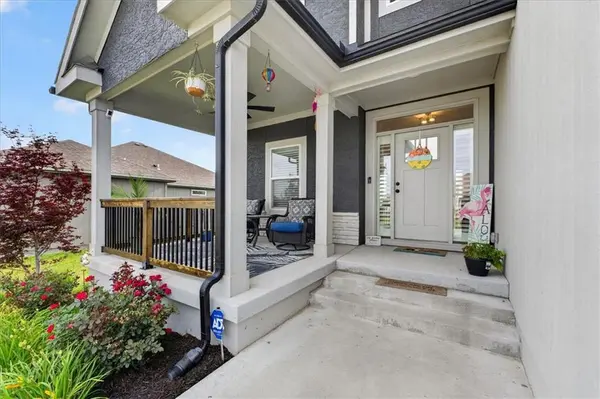 4705 SW 3rd ST, Blue Springs, MO 64014