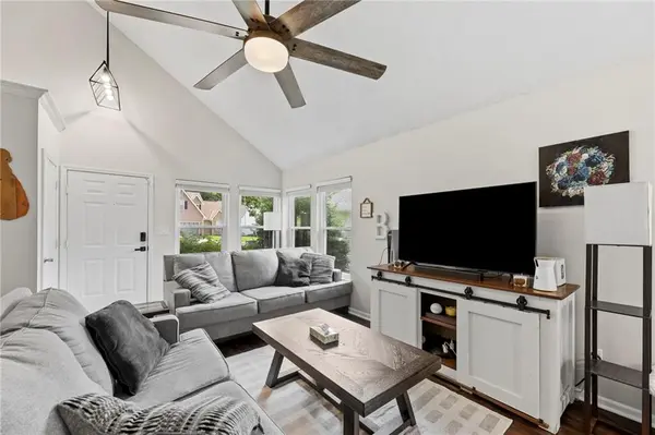 620 Silver Hill DR, Bonner Springs, KS 66012