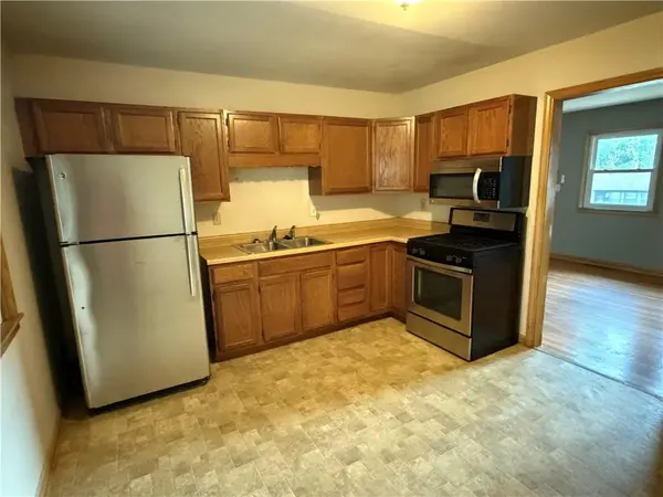 12808 E Bowen ST, Independence, MO 64055