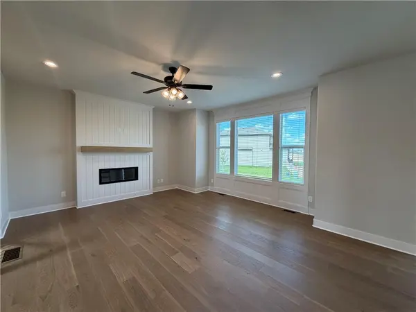 16977 S Mahaffie ST, Olathe, KS 66062
