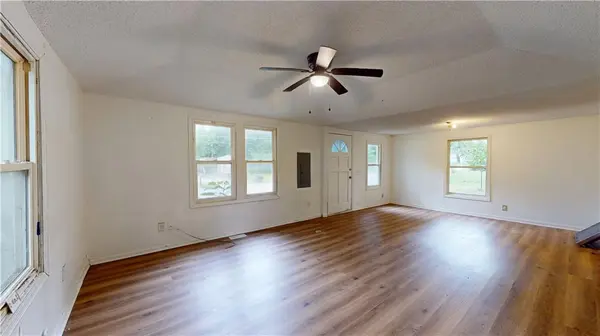 1211 N Colorado ST, Nevada, MO 64772