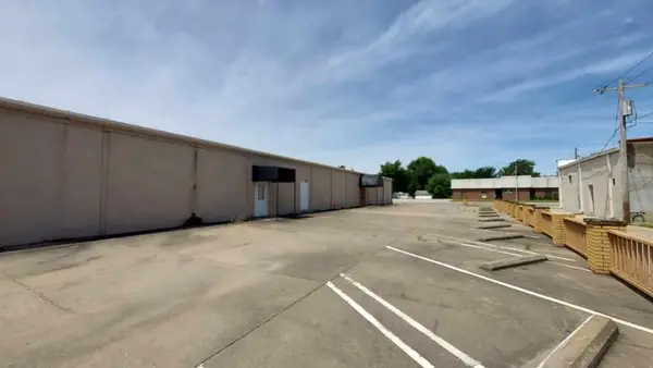 218 S Summit ST, Girard, KS 66743