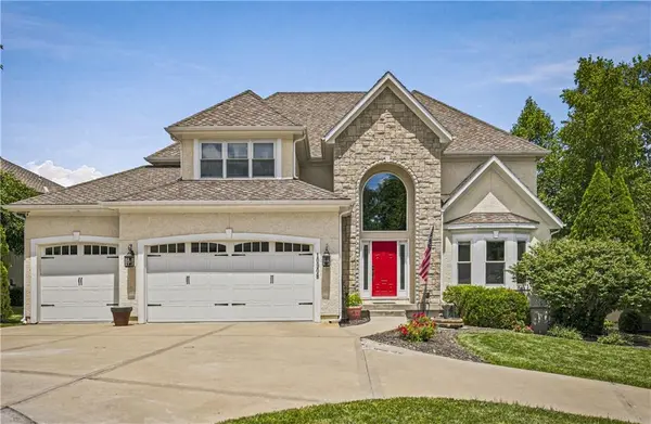 10908 W 144th ST, Overland Park, KS 66221