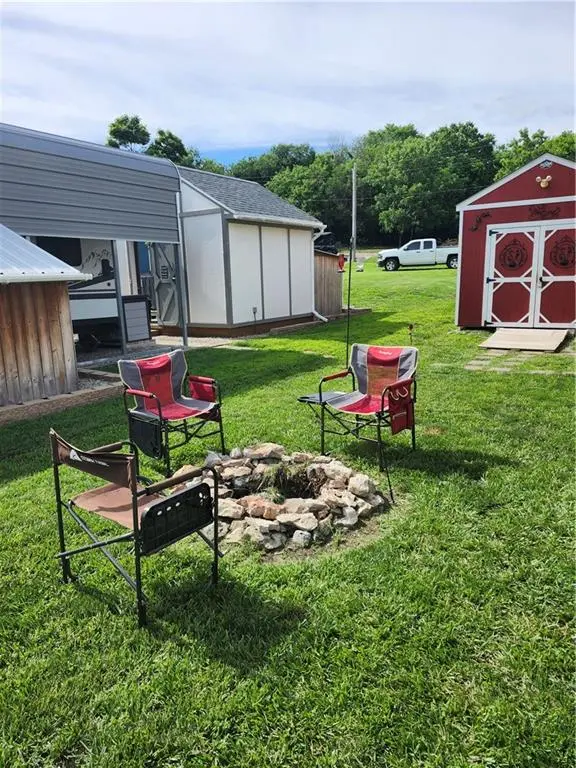 61-65 Walnut DR, Linn Valley, KS 66040