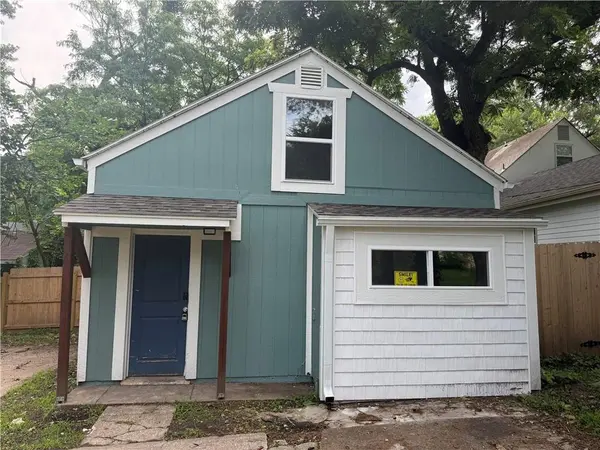 4423 Mission RD, Kansas City, KS 66103