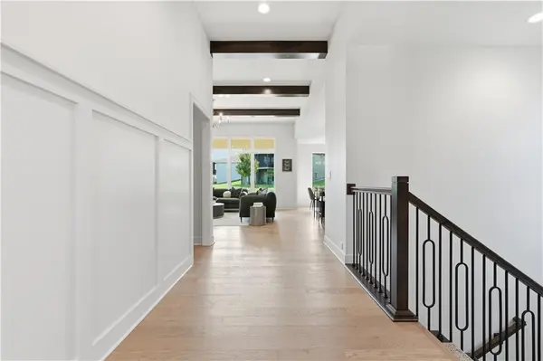 4073 NE Chapel Manor DR, Lee's Summit, MO 64064