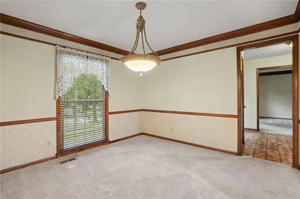 109 NW 44th ST, Kansas City, MO 64116