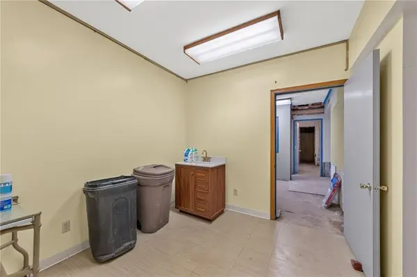 902 W Liberty DR, Liberty, MO 64068