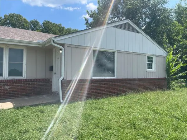 5941 Raytown RD, Raytown, MO 64133