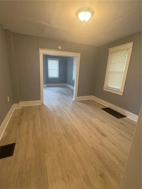 5214 Scarritt AVE, Kansas City, MO 64123