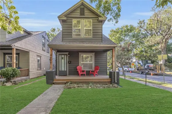 4202 Bell ST, Kansas City, MO 64111