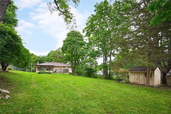 12709 E Silver LN, Sugar Creek, MO 64050
