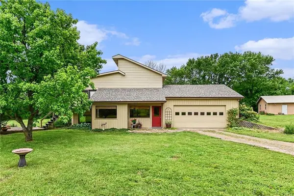 18793 21st ST, Lawrence, KS 66044