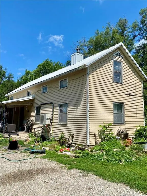 34600 S State Route F HWY, Garden City, MO 64747