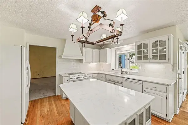 5710 N Spruce AVE, Kansas City, MO 64119
